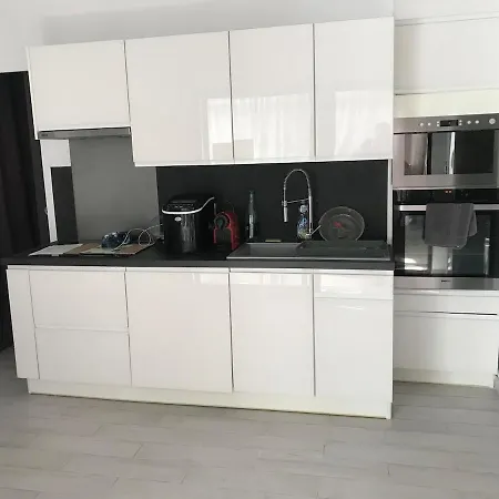 Apartment T2 Avec Terrasse Et Acces Piscine Cassis