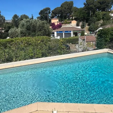 Apartment T2 Avec Terrasse Et Acces Piscine Cassis